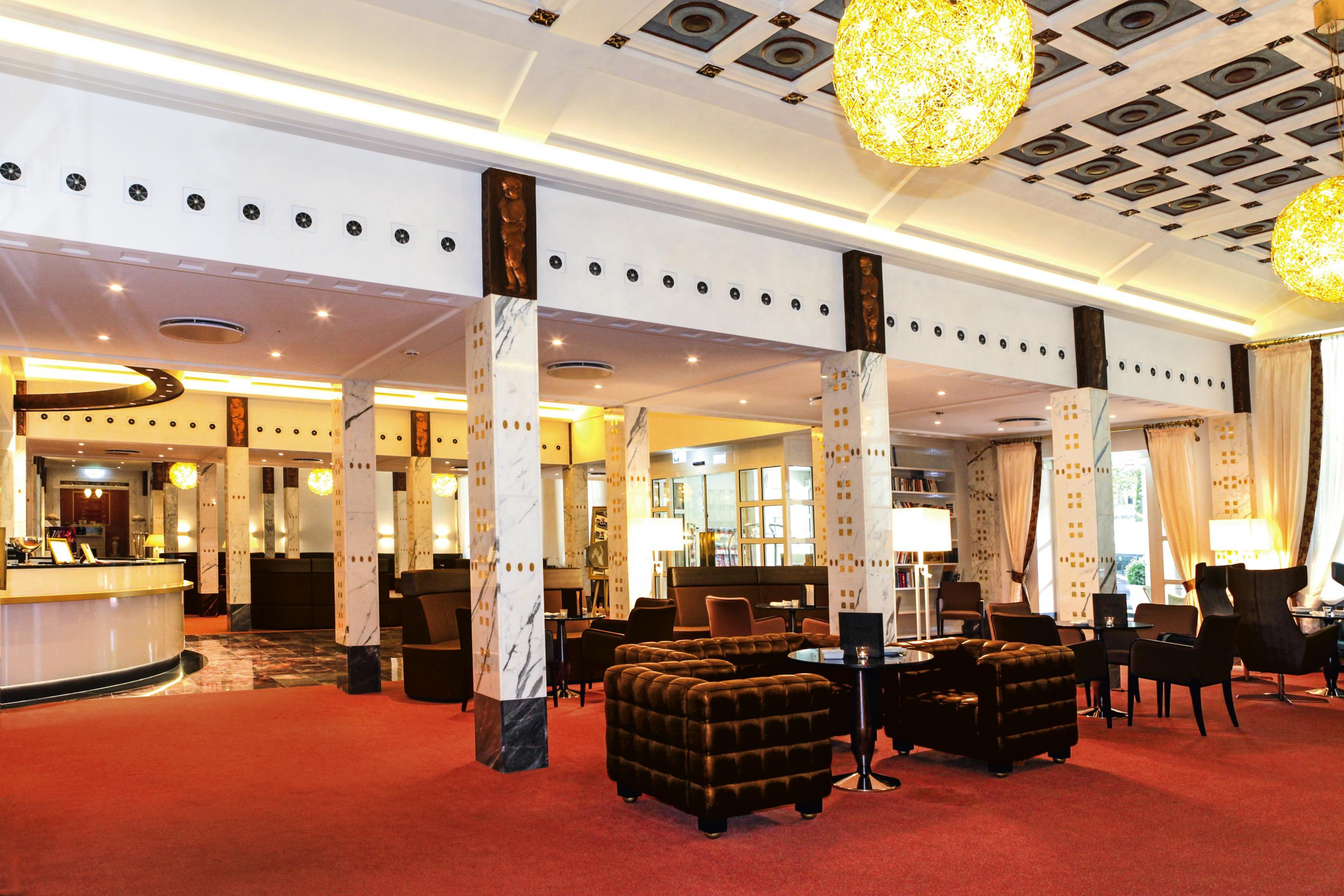 Steigenberger Hotel & Spa Bad Pyrmont Exterior photo The interior of the hotel